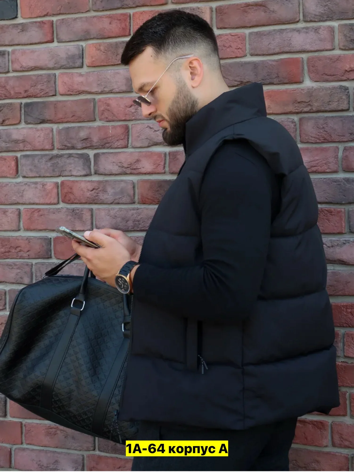 Цена штучно: 900руб Цена оптом: 850руб Жилет для мужчин, плащевка Размеры 40-42-44-46-48-5