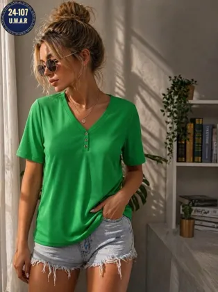 Получили новый Стильная футболка Это реально фото. Длина 65-70 см Размеры 46.48.50.52.54.5