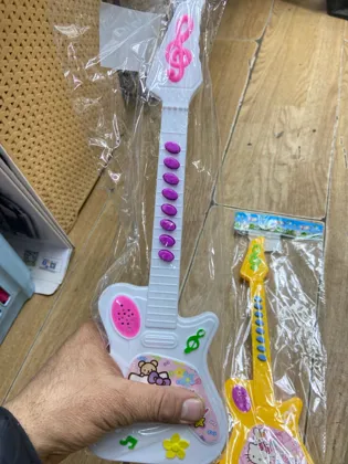 Гитара музыкальные в пакетиках . Цена 150